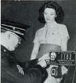 Автомобильные номера со специальными опознавательными знаками для злостных нарушителей (США, 1939).
 Увеличить, Самые безумные ретро-изобретения собрали в Сети (фото) - изобретения, ретро, безумства